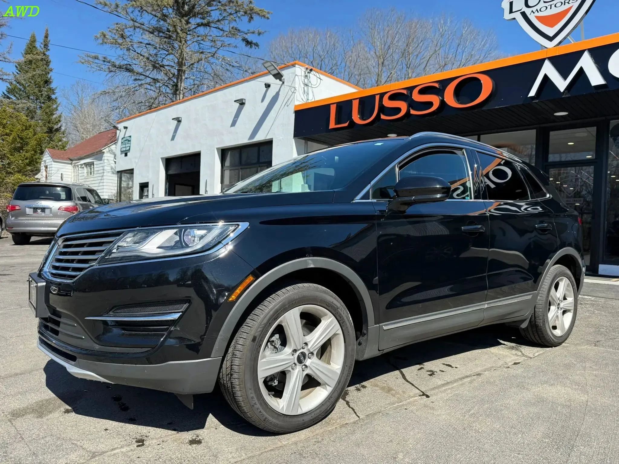 Used 2017 Lincoln MKC Premiere image 3