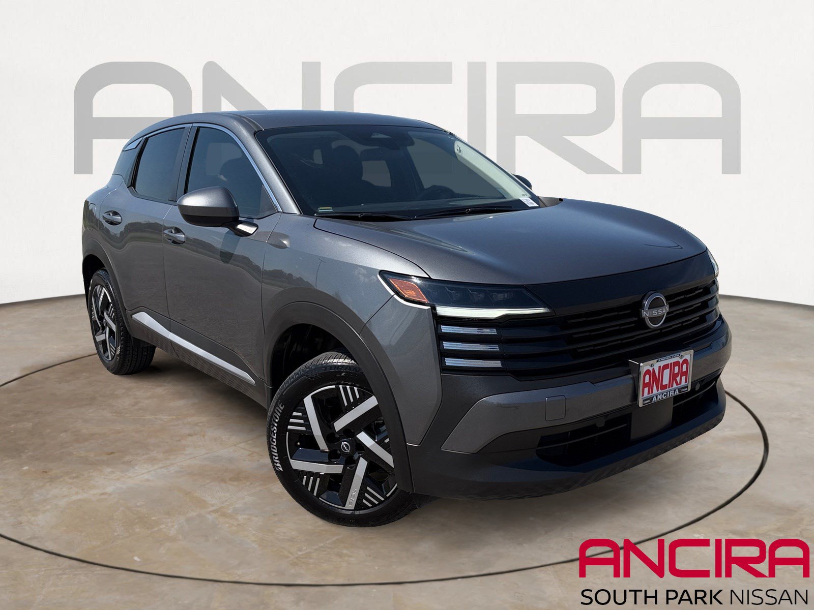 Used 2025 Nissan Kicks SV FWD image 1