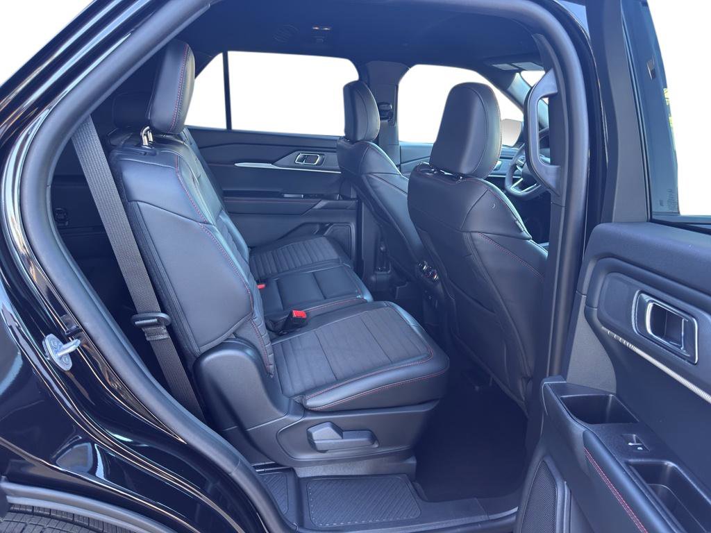 New 2026 Ford Explorer ST-Line w/ Premium Package image 8