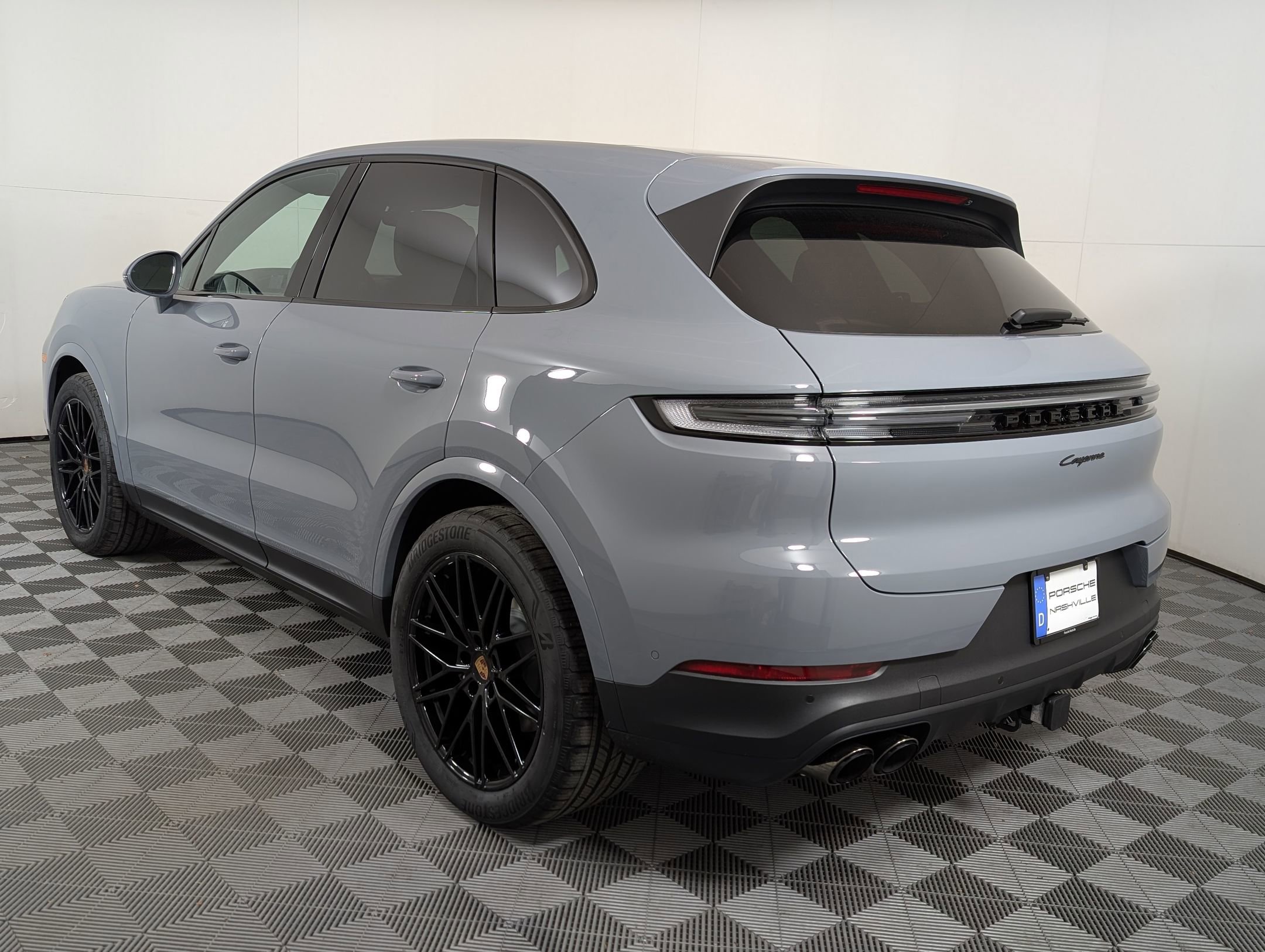 New 2026 Porsche Cayenne image 3