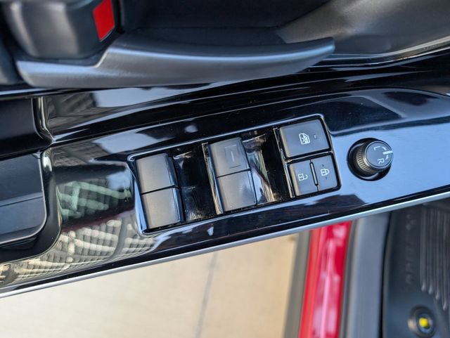 Certified 2024 Subaru Solterra AWD/4WD image 19