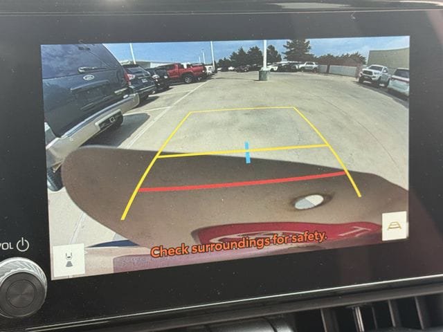Used 2024 Toyota RAV4 XLE w/ Convenience Package FWD image 18