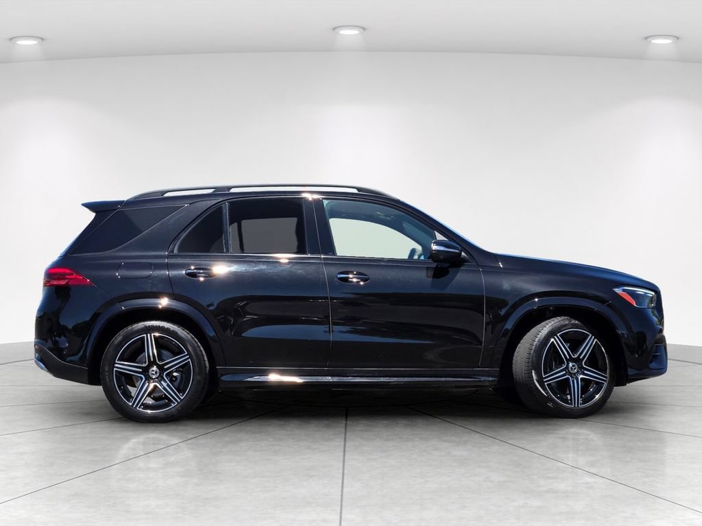 Used 2025 Mercedes-Benz GLE 350 4MATIC image 3