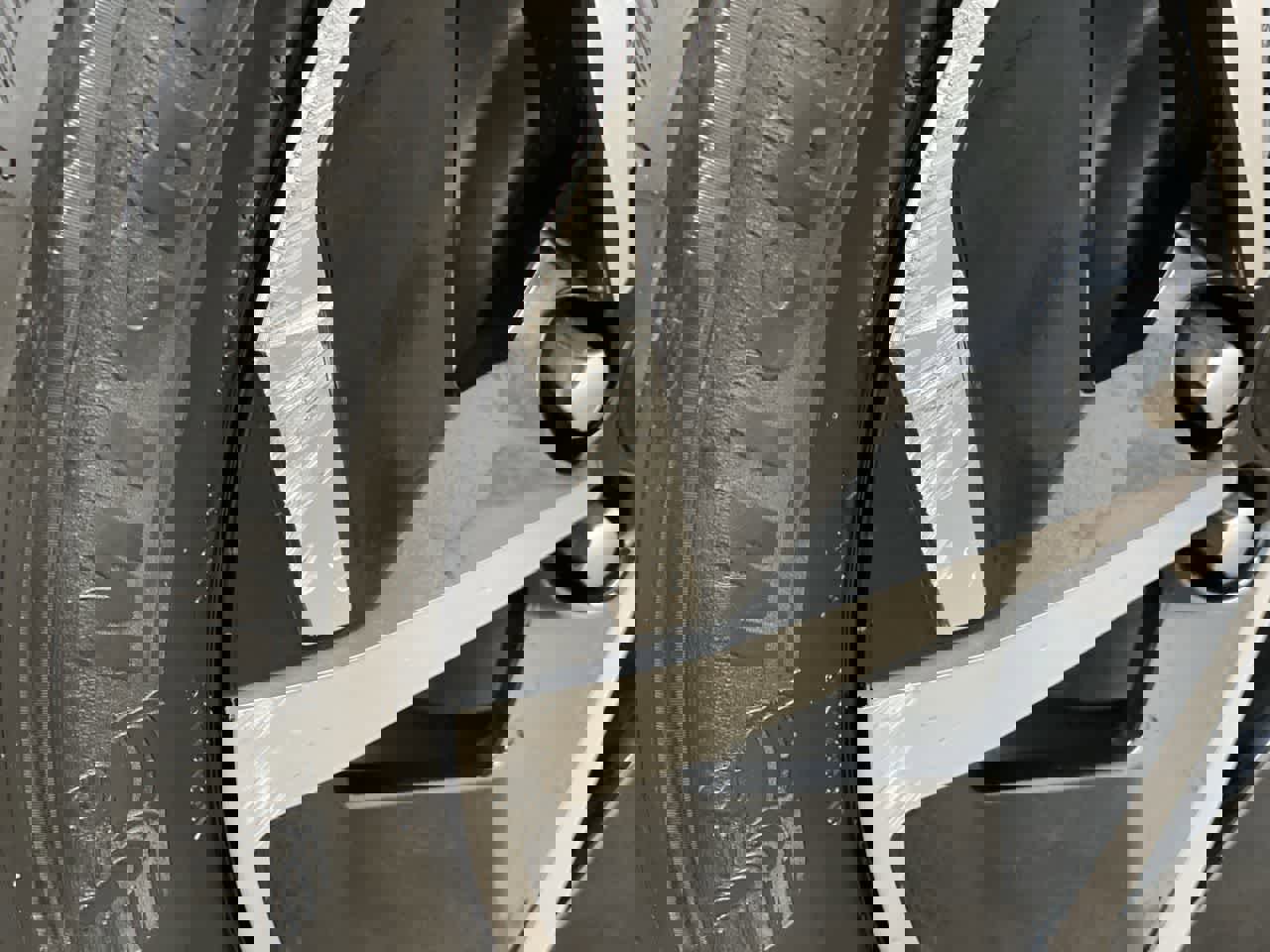 Used 2025 Chevrolet Equinox EV LT w/ Convenience Package image 29