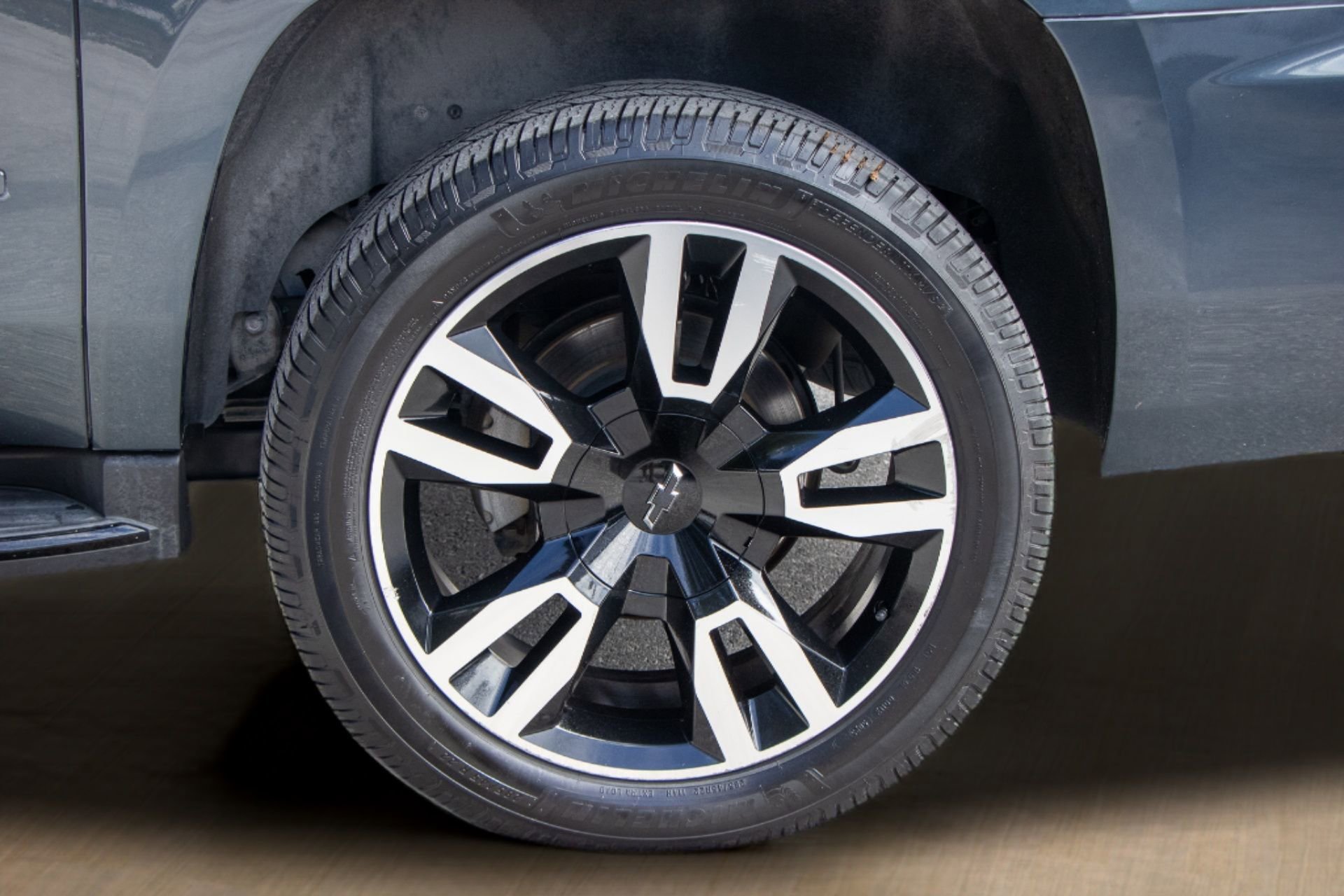 Used 2019 Chevrolet Suburban Premier w/ RST 6.2L Performance Edition image 36