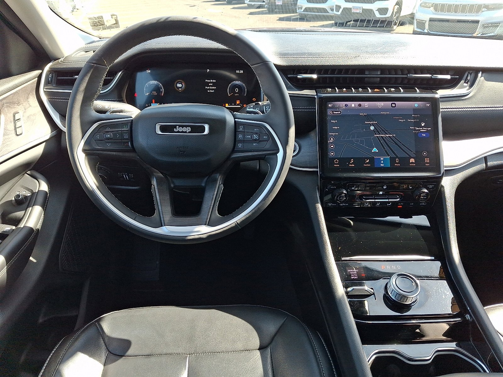 Used 2023 Jeep Grand Cherokee L Limited AWD/4WD image 12