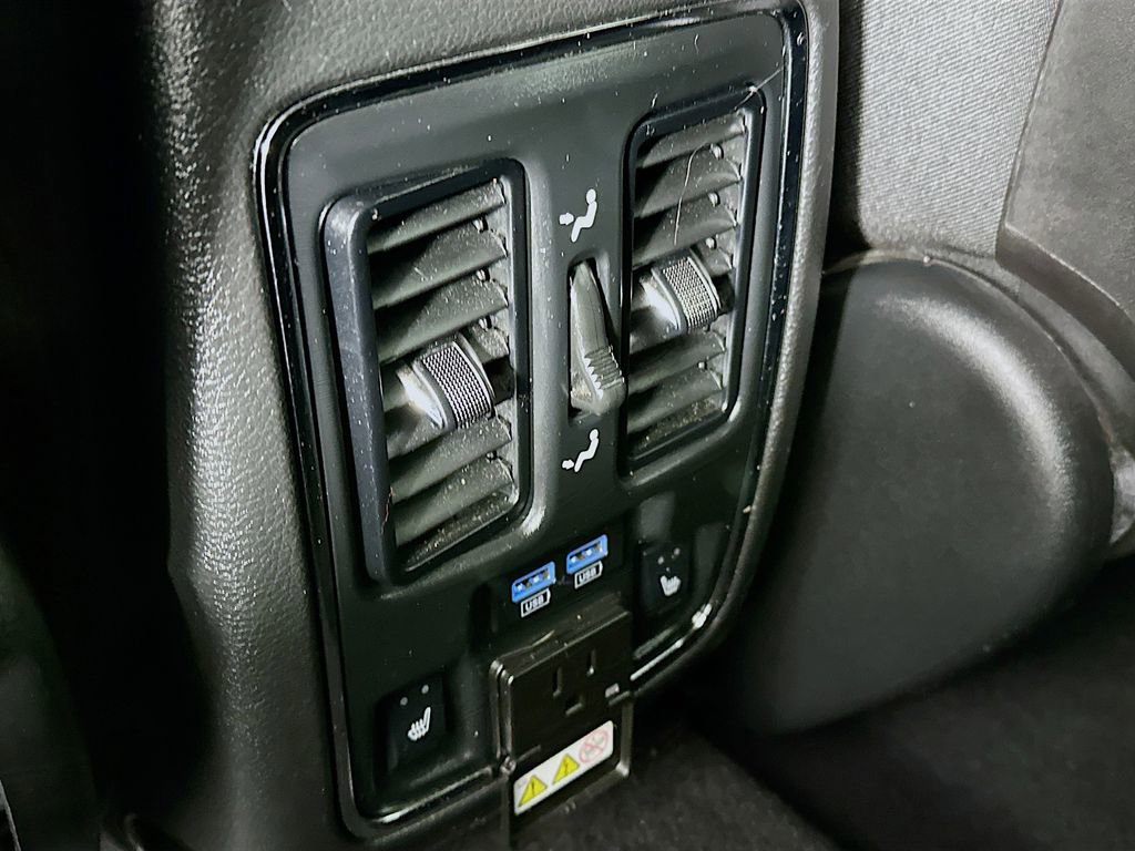 Certified 2021 Jeep Grand Cherokee Limited w/ Luxury Group II image 35
