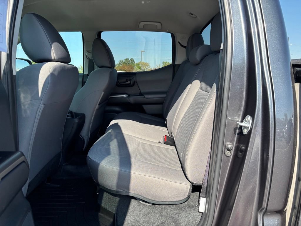 Used 2023 Toyota Tacoma SR5 AWD/4WD image 17