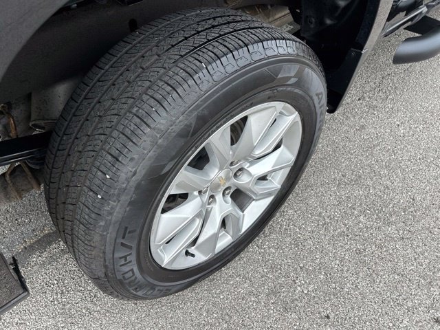 Used 2022 Chevrolet Silverado 1500 Custom AWD/4WD image 19