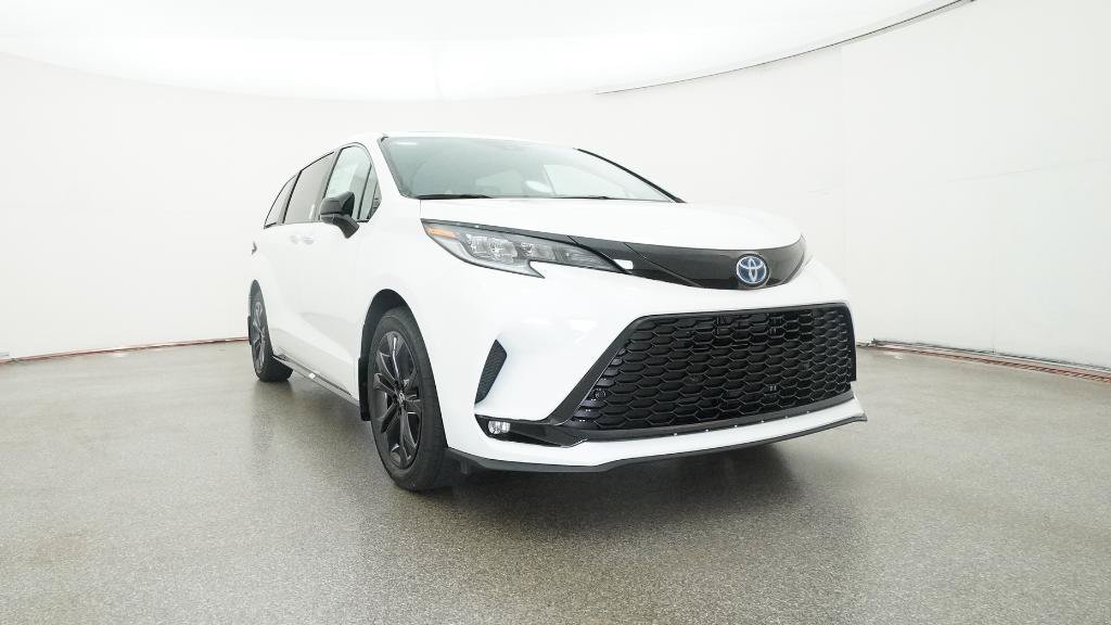 New 2025 Toyota Sienna XSE FWD image 33