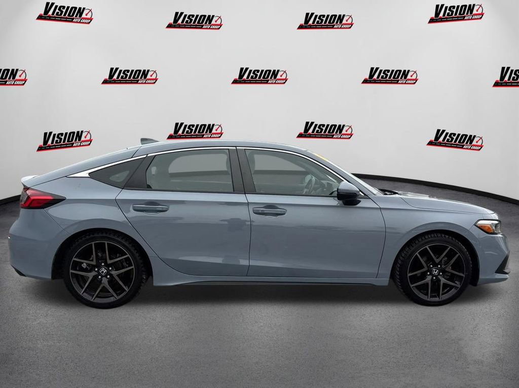 Used 2023 Honda Civic Sport Touring image 4