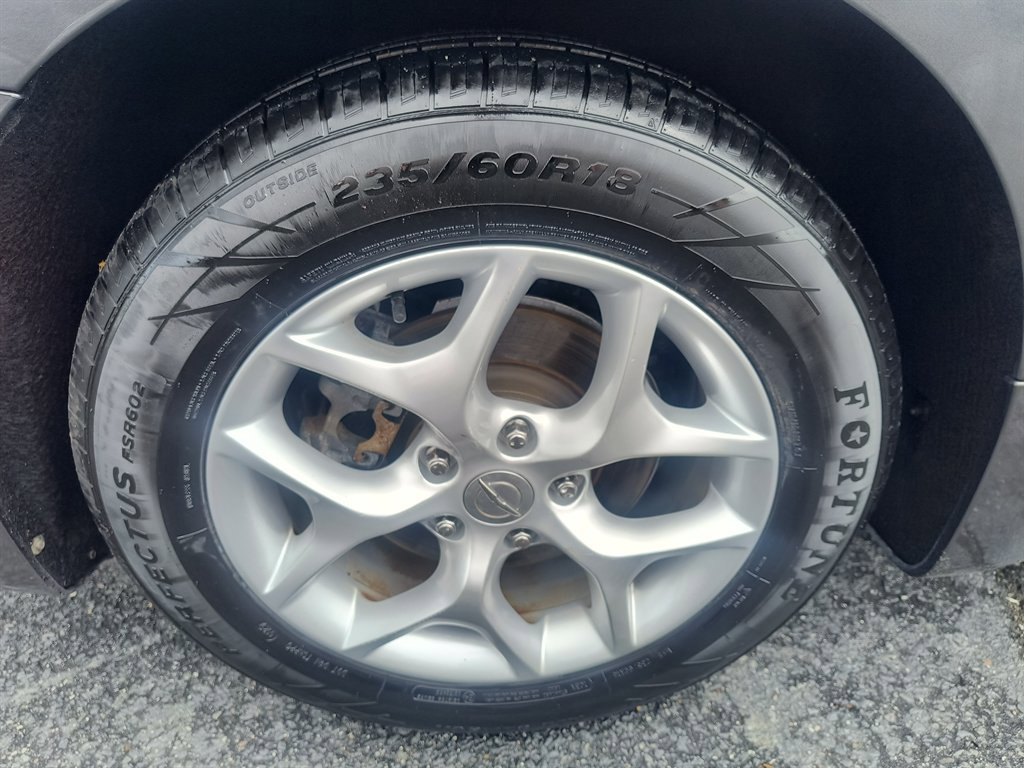 Used 2018 Chrysler Pacifica Touring-L Plus FWD image 11