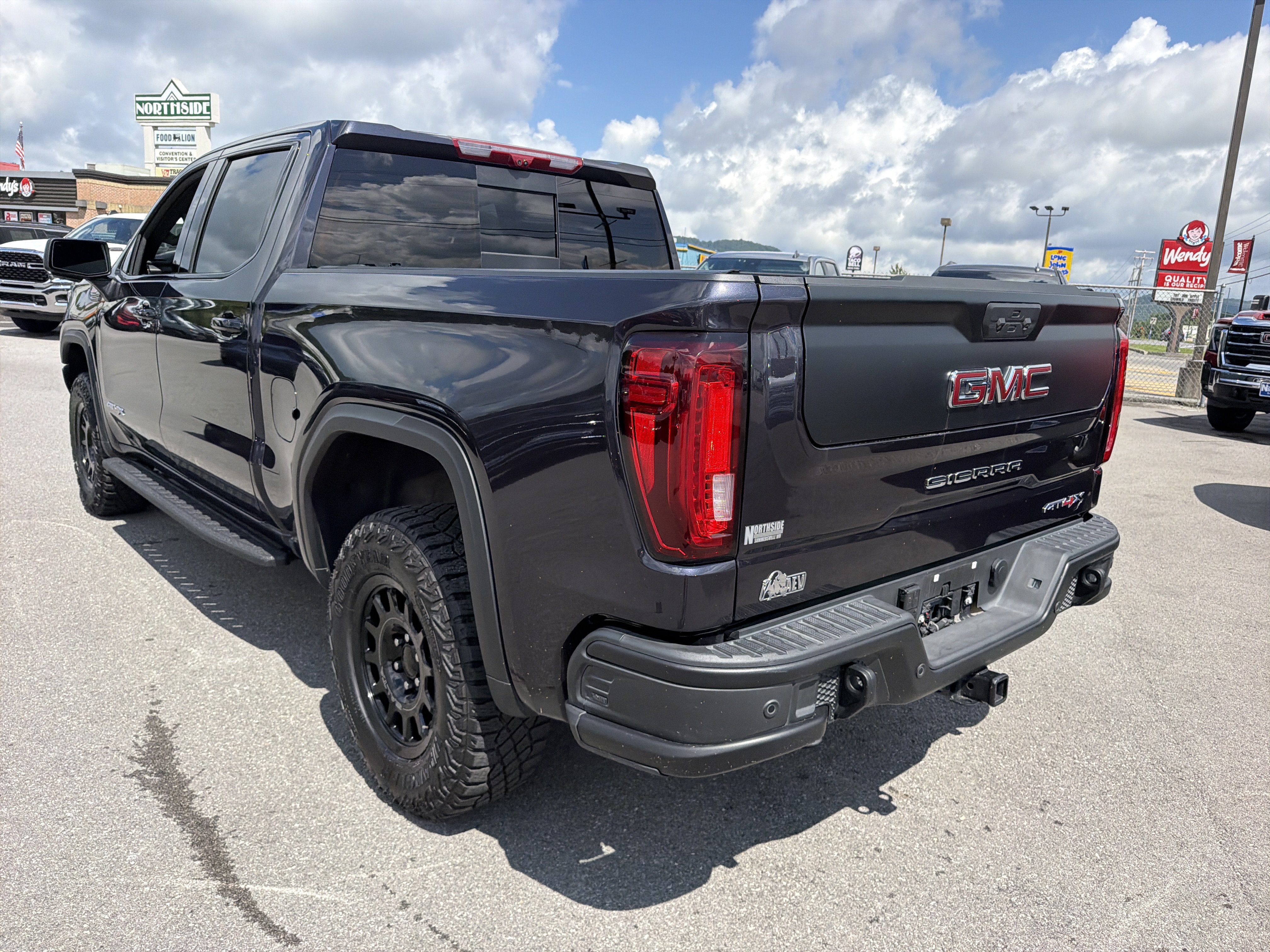 Certified 2026 GMC Sierra 1500 AT4X w/ AT4X AEV Edition AWD/4WD image 9