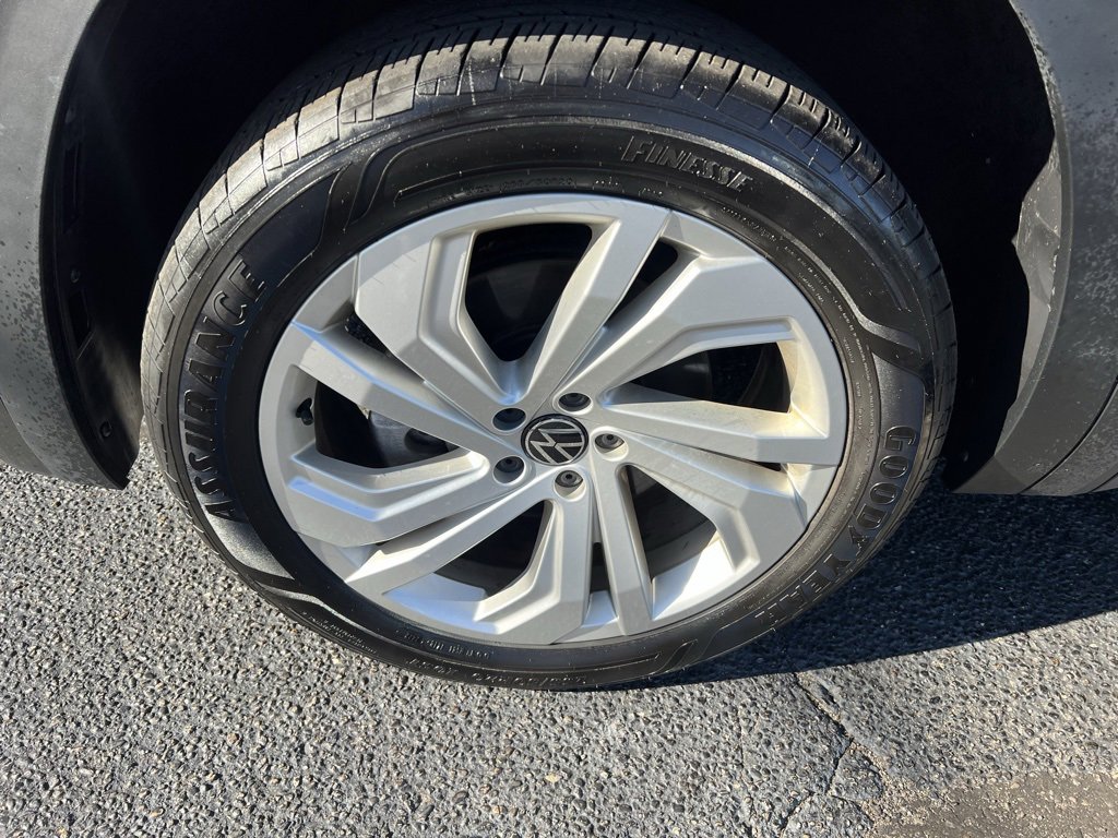 Used 2023 Volkswagen Atlas SE image 42