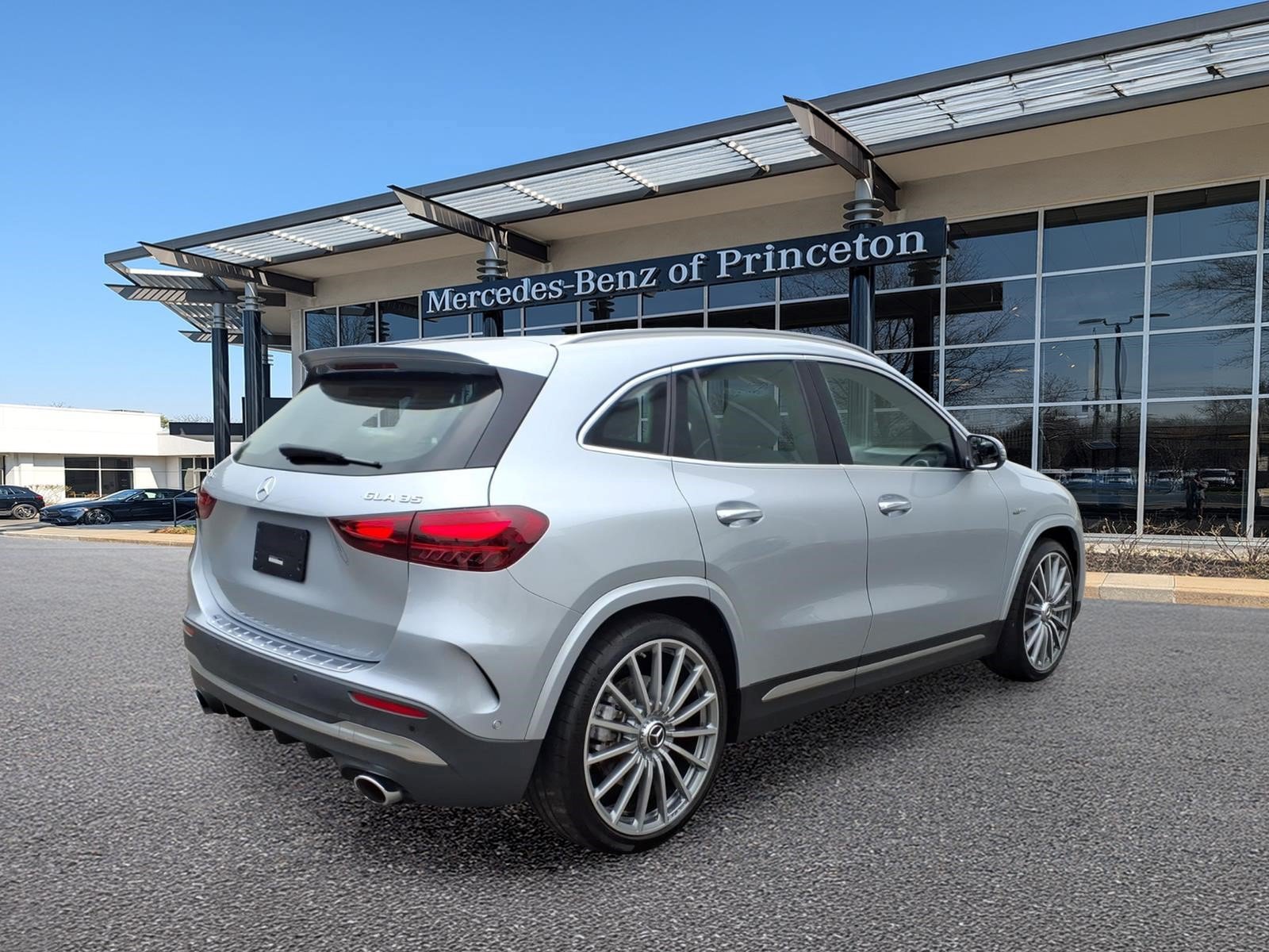 Certified 2024 Mercedes-Benz GLA 35 AMG 4MATIC image 3