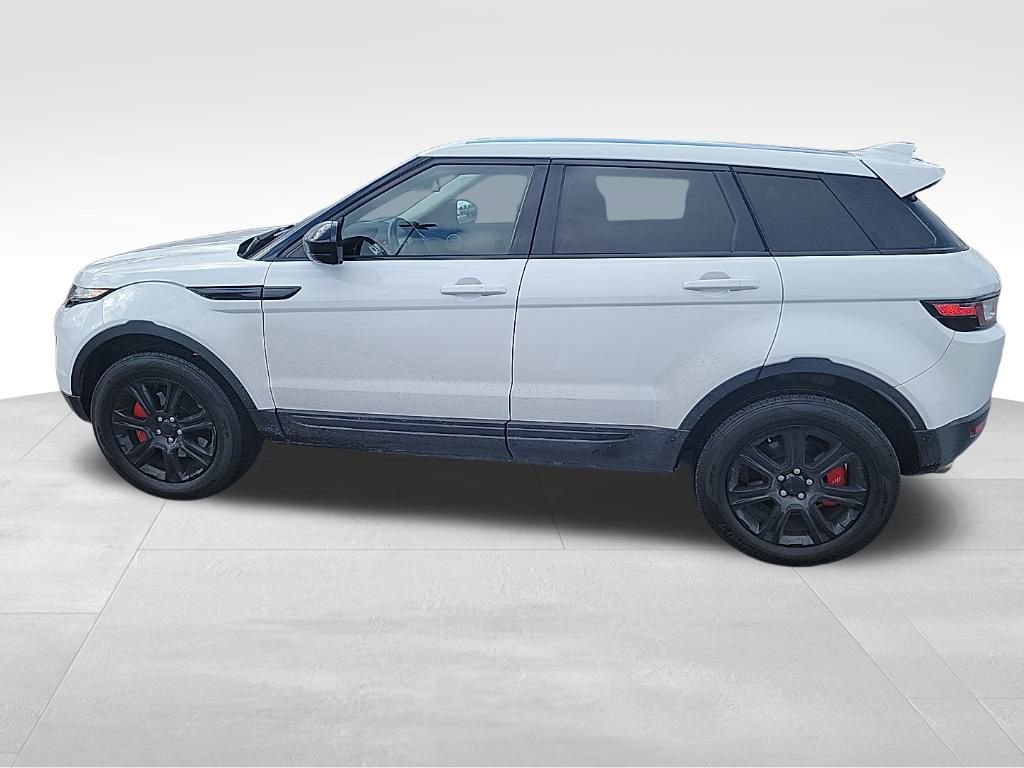 Used 2017 Land Rover Range Rover Evoque SE Premium image 8