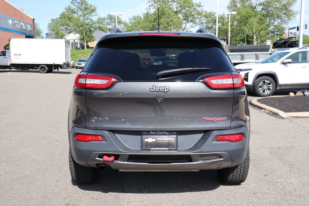 Used 2016 Jeep Cherokee Trailhawk w/ Cold Weather Group AWD/4WD image 31
