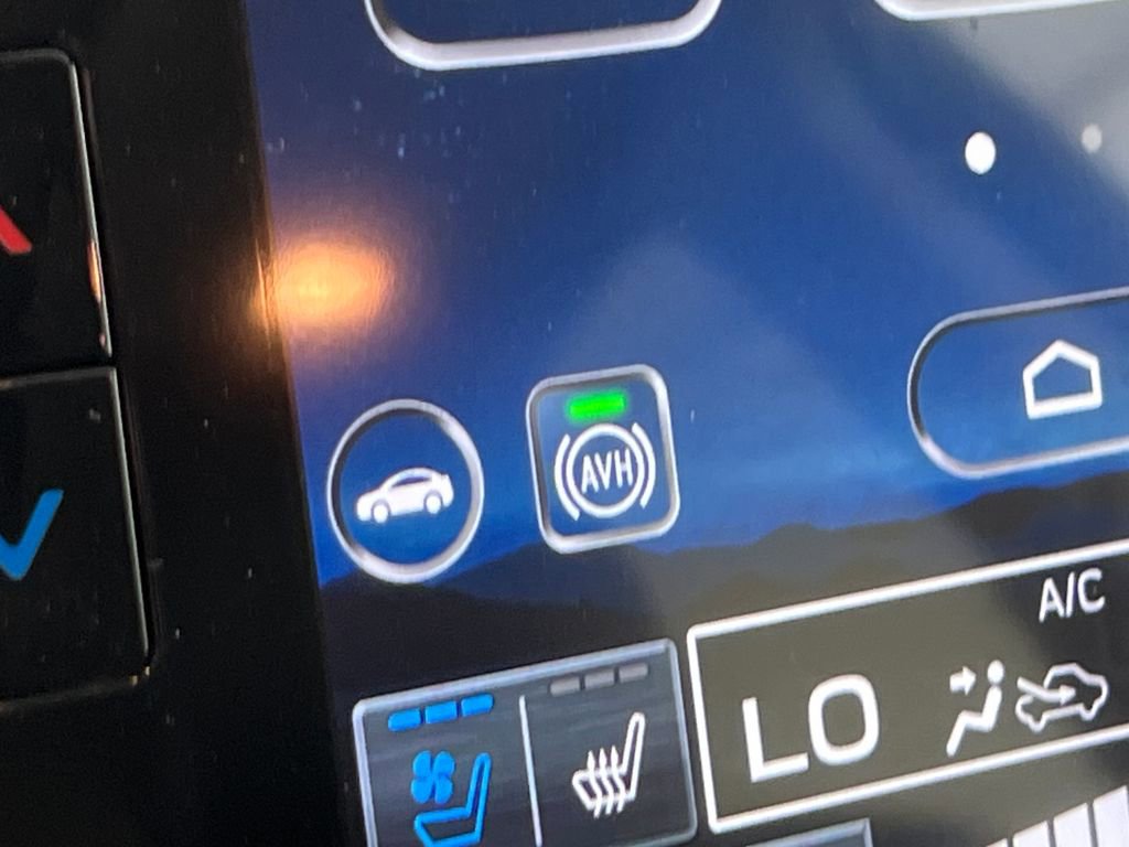 Certified 2023 Subaru Ascent Touring AWD/4WD image 38