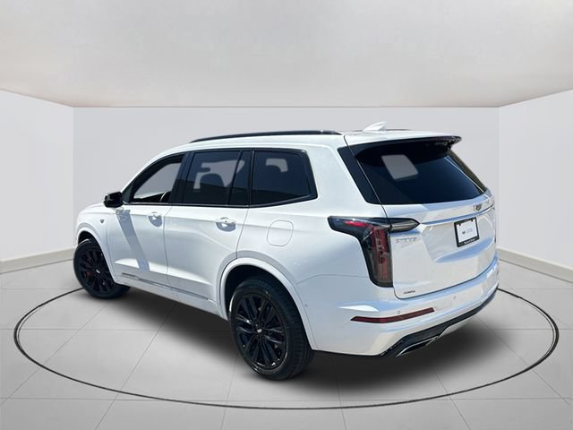 Certified 2023 Cadillac XT6 Sport w/ Technology Package AWD/4WD image 4