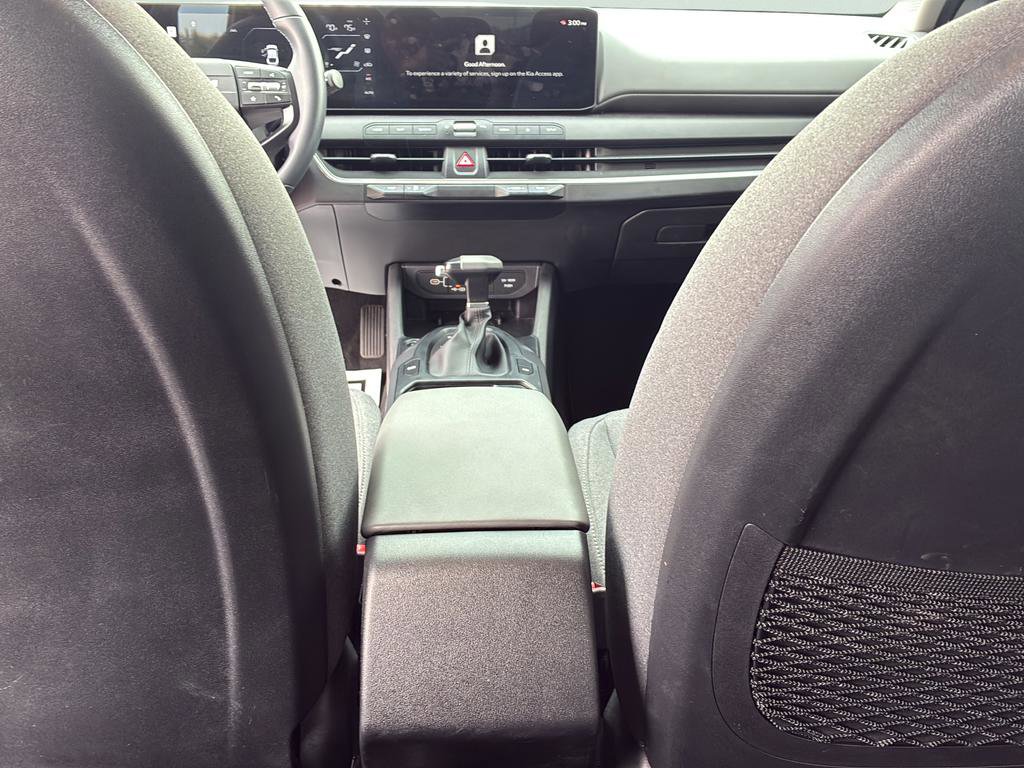 Certified 2025 Kia K4 EX FWD image 26