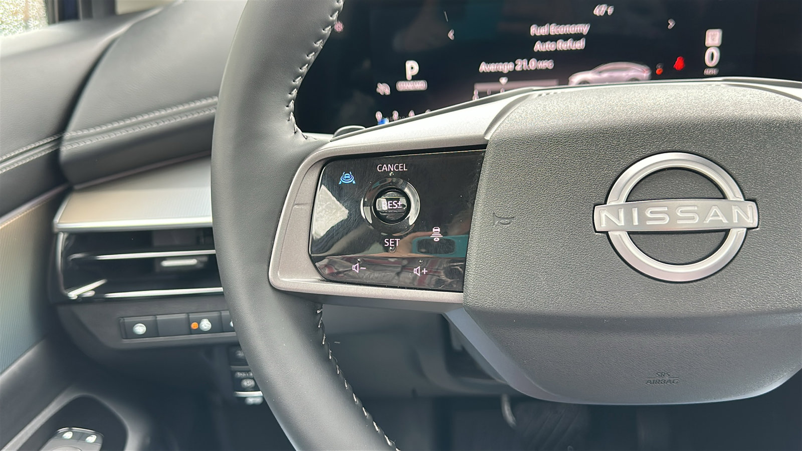 Certified 2025 Nissan Murano SL image 16