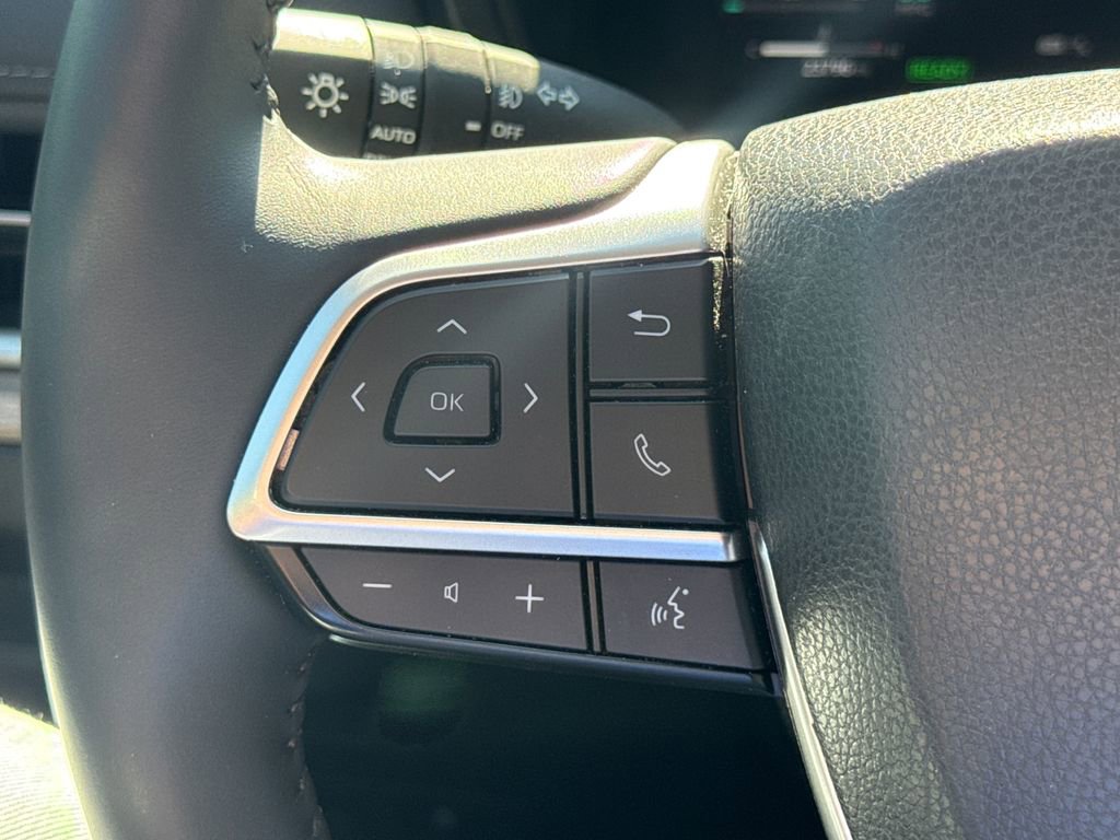 Used 2025 Toyota Grand Highlander AWD Hybrid image 29