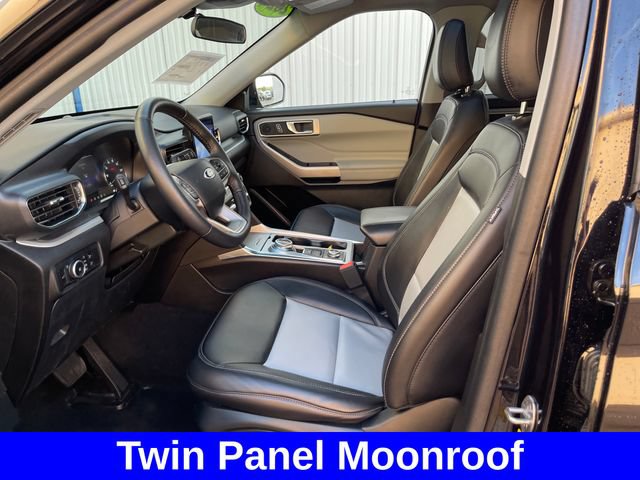 Used 2024 Ford Explorer XLT w/ Equipment Group 202A AWD/4WD image 9
