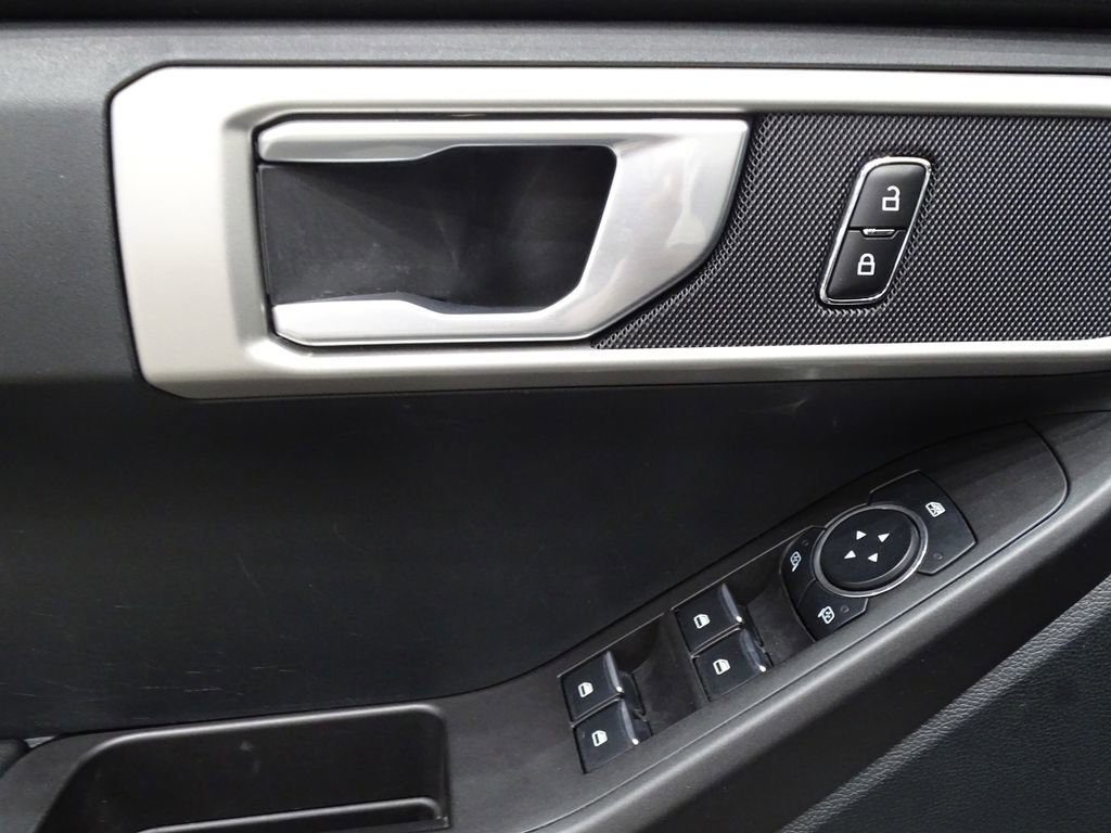 Used 2023 Ford Explorer 4WD Police Interceptor w/ Ultimate Wiring Package image 16