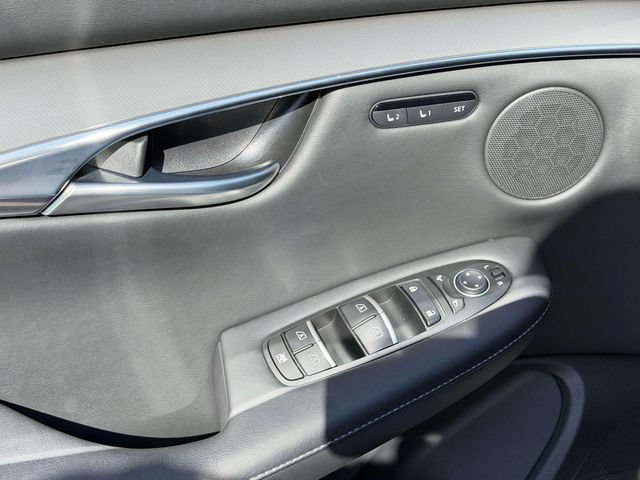 Certified 2024 INFINITI QX50 Luxe FWD image 30