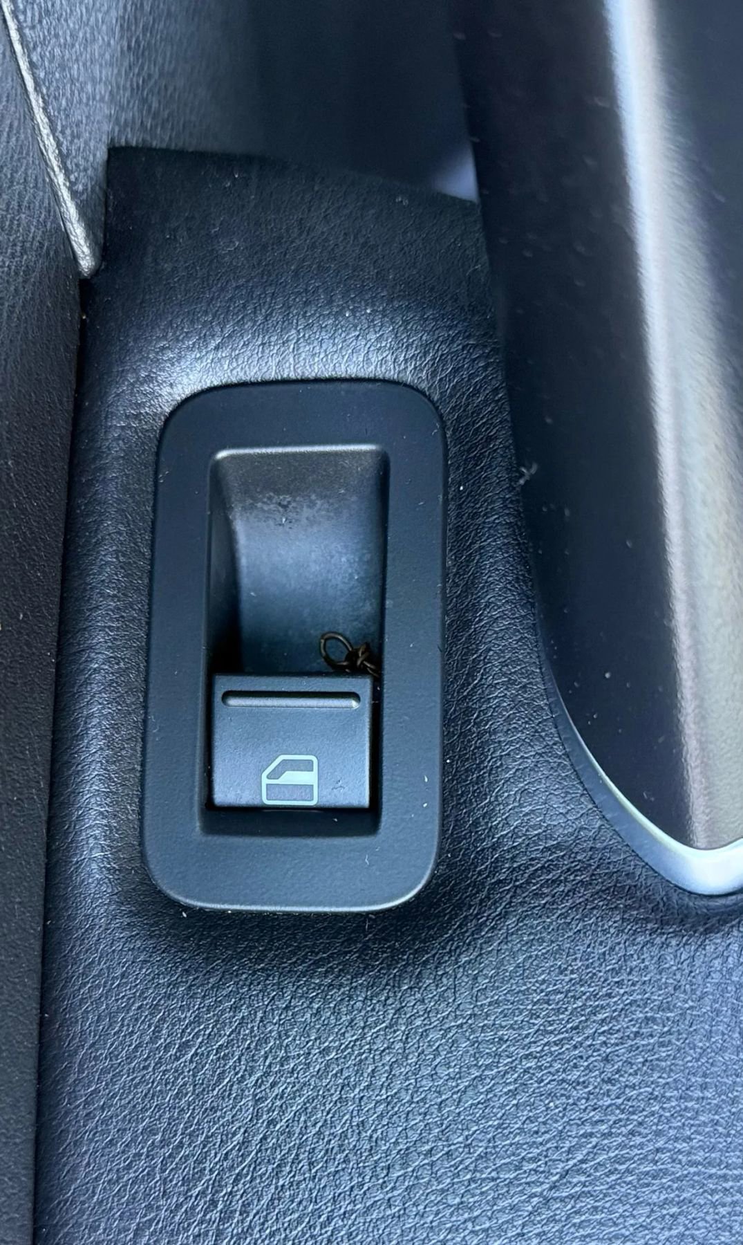 Used 2019 Volkswagen Passat 2.0T Wolfsburg w/ Wheels & Sunroof Package image 29