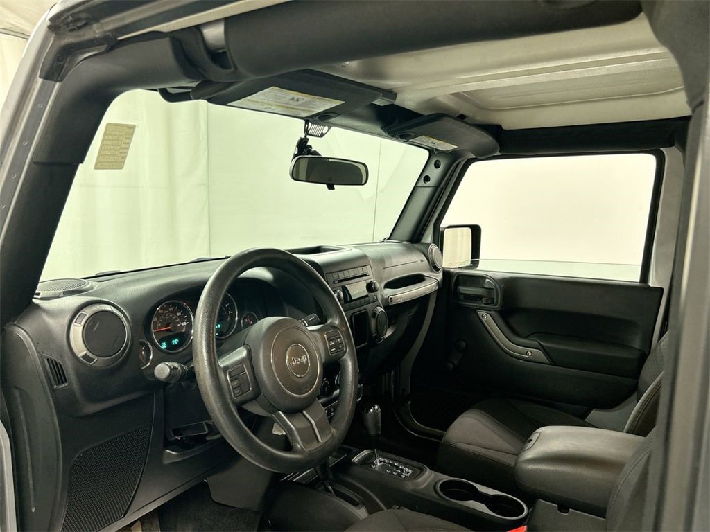 Used 2015 Jeep Wrangler Sport image 17