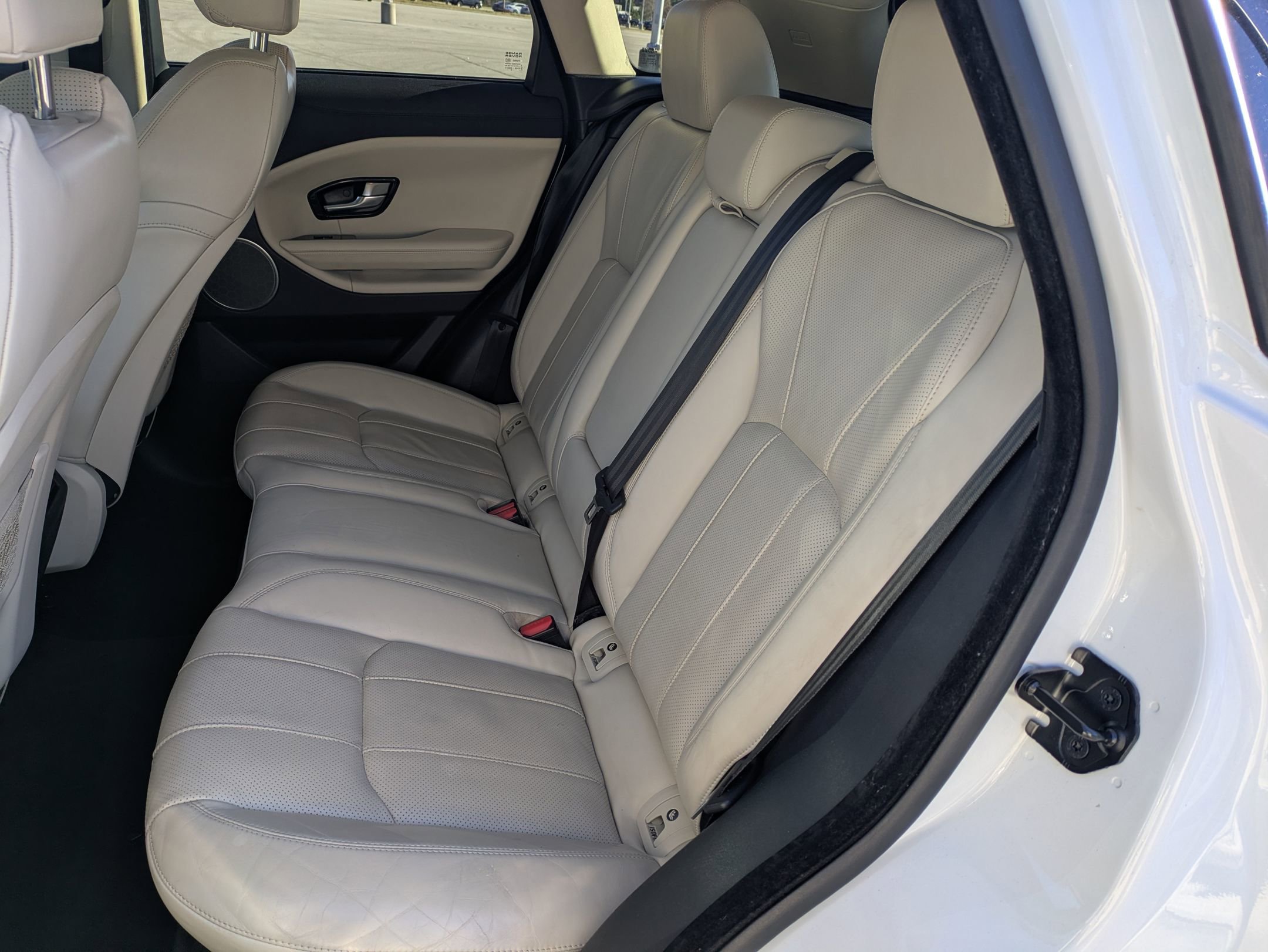 Used 2019 Land Rover Range Rover Evoque HSE image 26