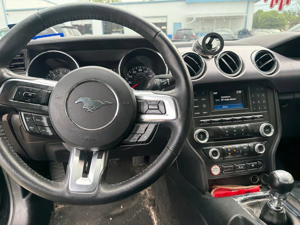 Used 2017 Ford Mustang GT RWD image 13