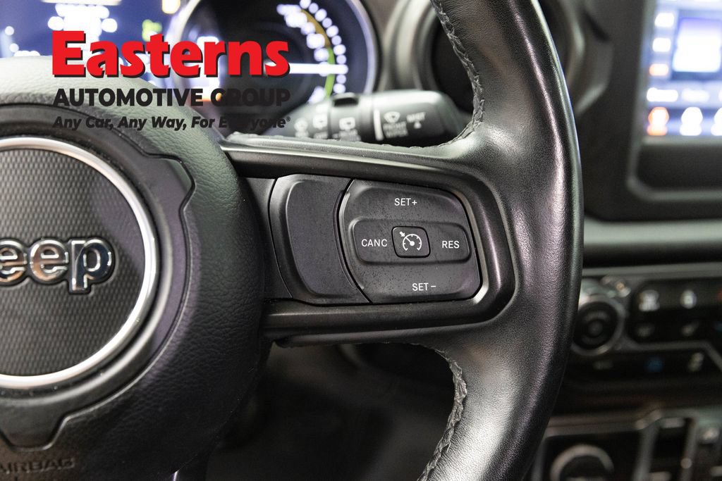 Used 2023 Jeep Wrangler Unlimited w/ Cold Weather Group AWD/4WD image 16