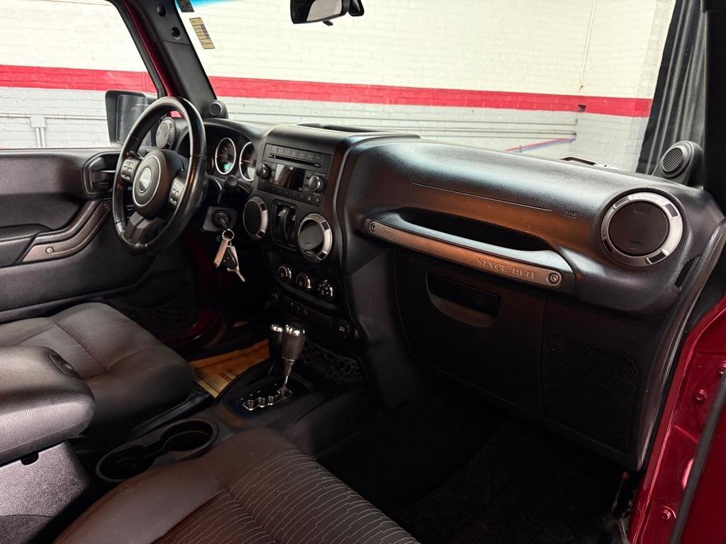 Used 2012 Jeep Wrangler Sport image 7