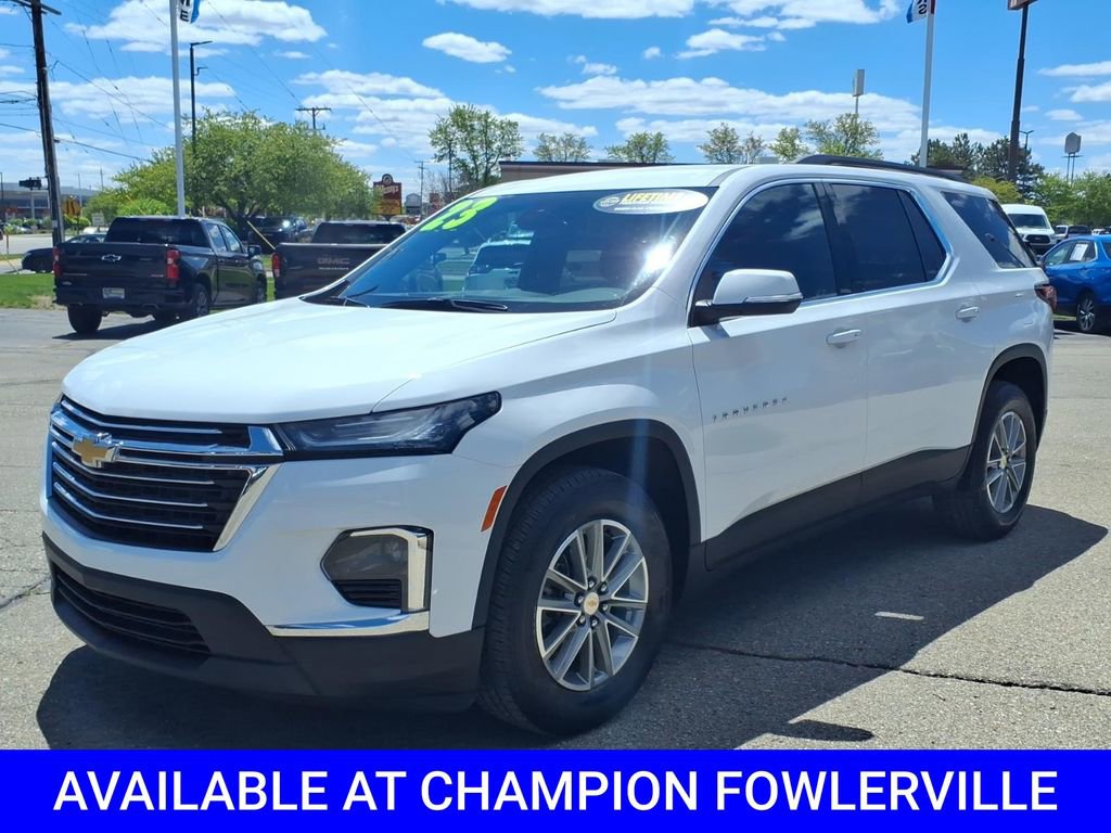Used 2023 Chevrolet Traverse LT FWD image 3