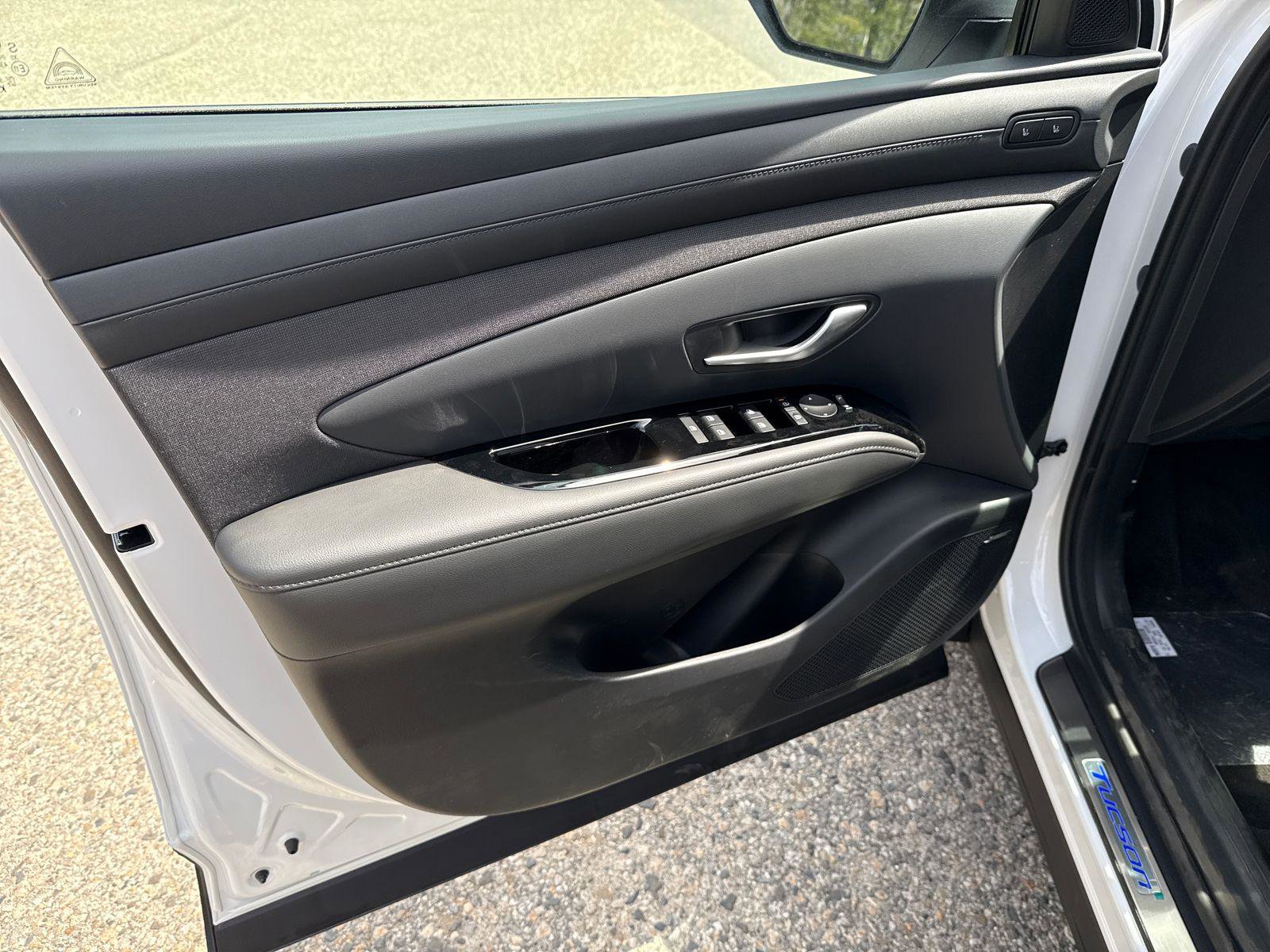 New 2026 Hyundai Tucson Limited AWD/4WD image 18