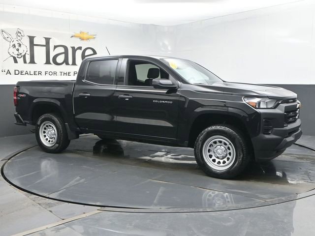 Used 2023 Chevrolet Colorado W/T image 6