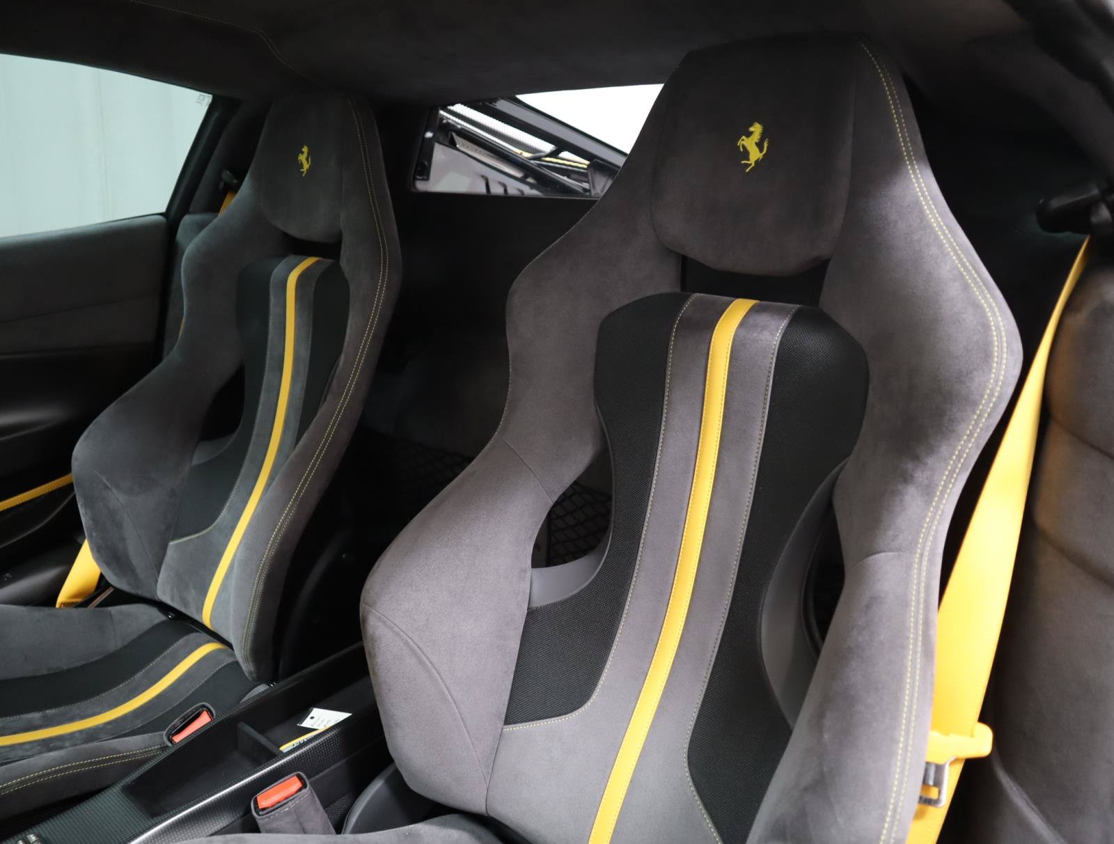 Certified 2019 Ferrari 488 Pista Coupe RWD image 18