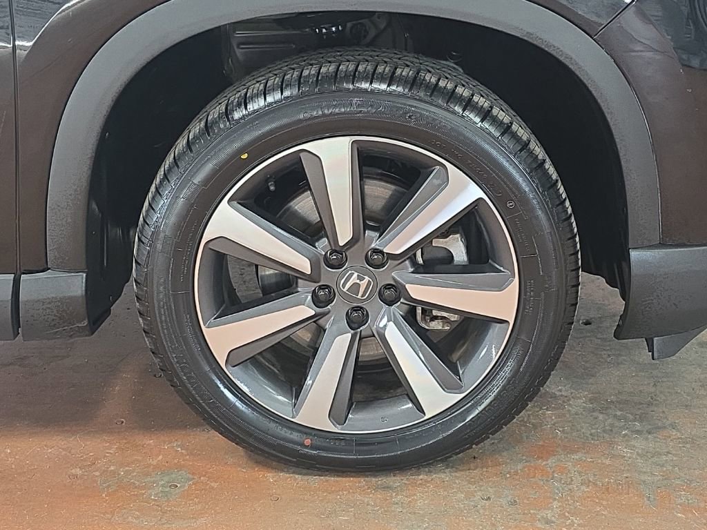 Used 2023 Honda Pilot Touring image 8