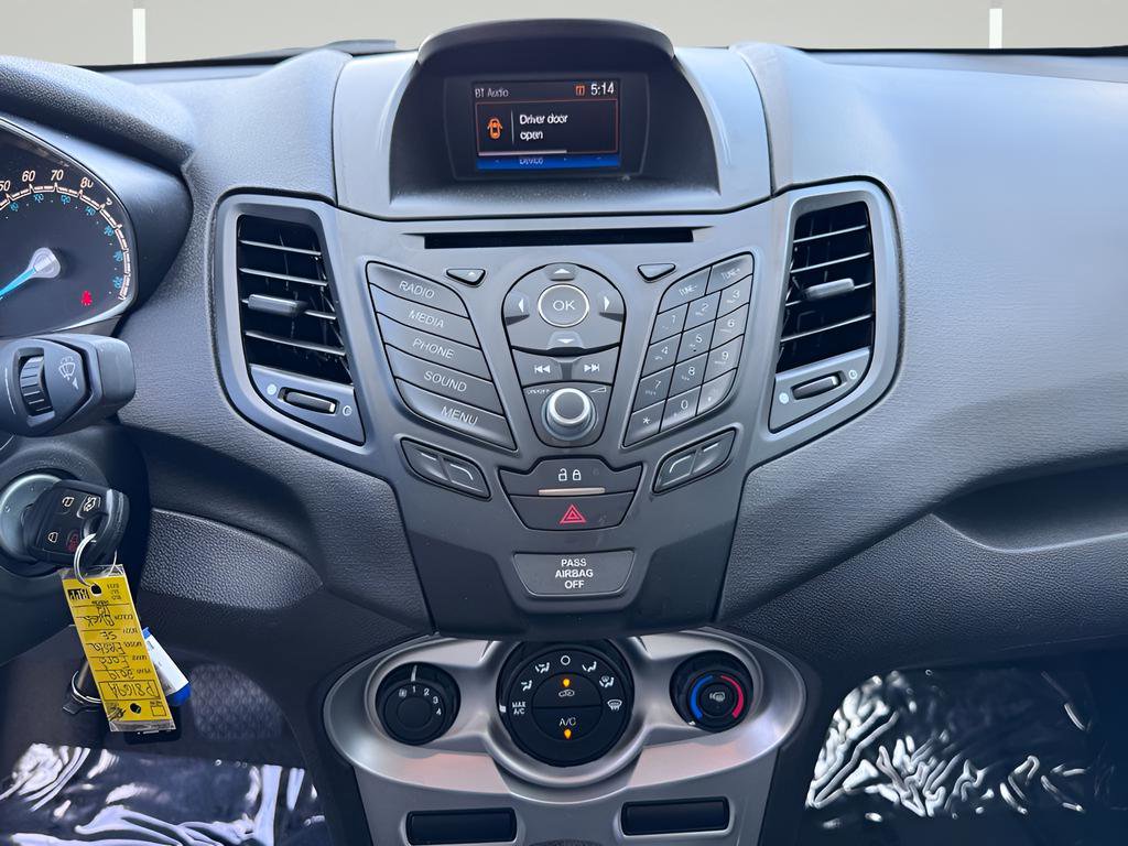 Used 2019 Ford Fiesta SE image 7