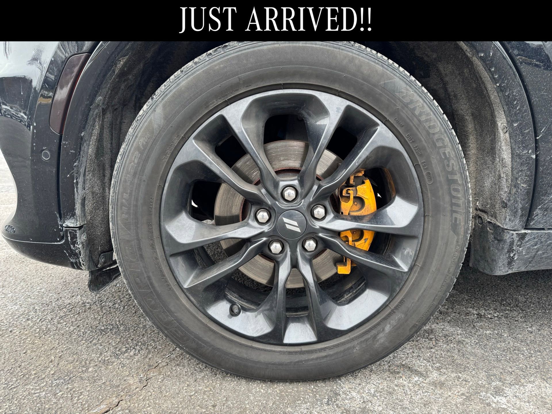 Used 2023 Dodge Durango R/T w/ Hemi Orange Plus Package image 5