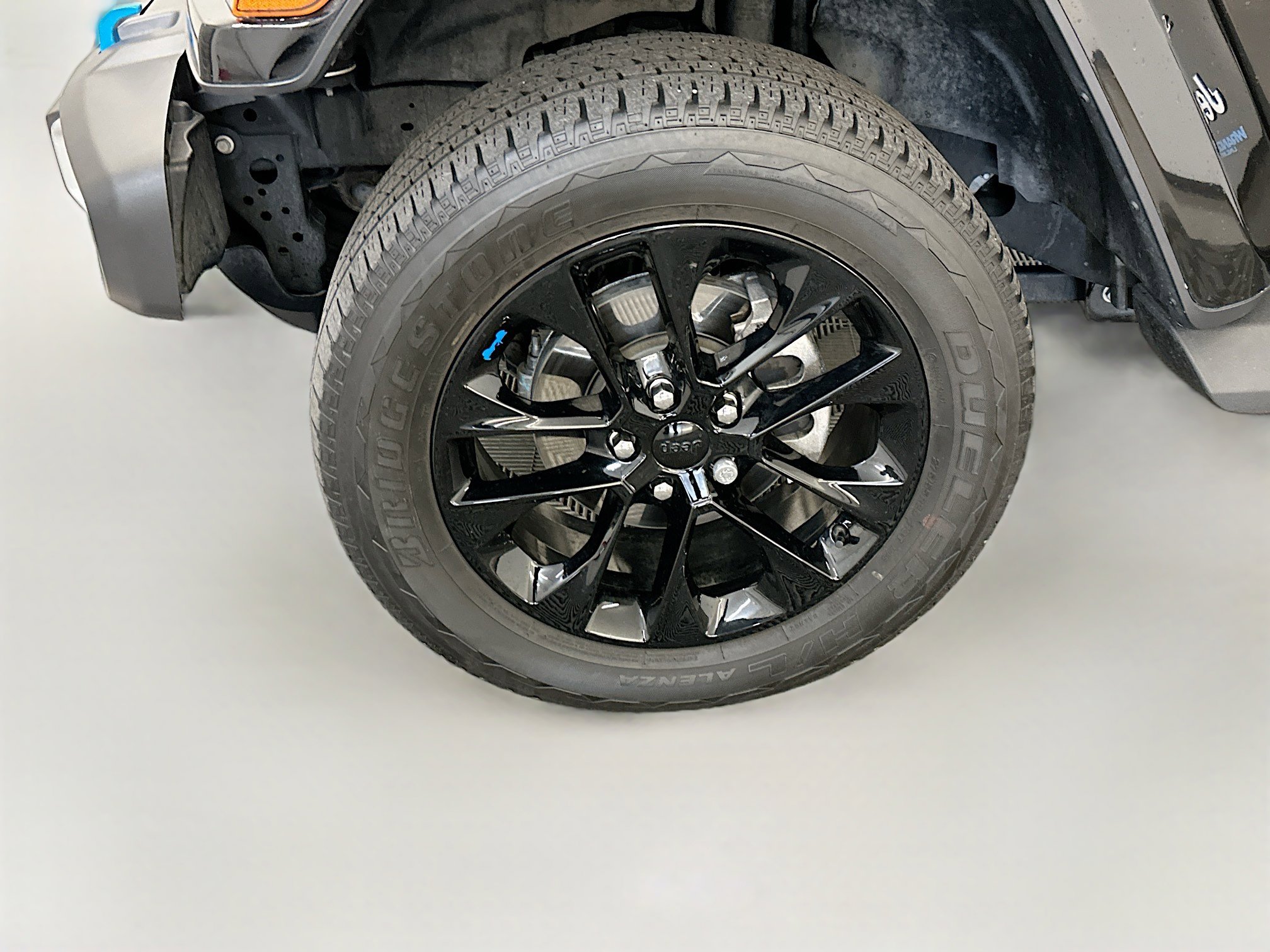 Used 2022 Jeep Wrangler Sahara w/ Cold Weather Group image 11