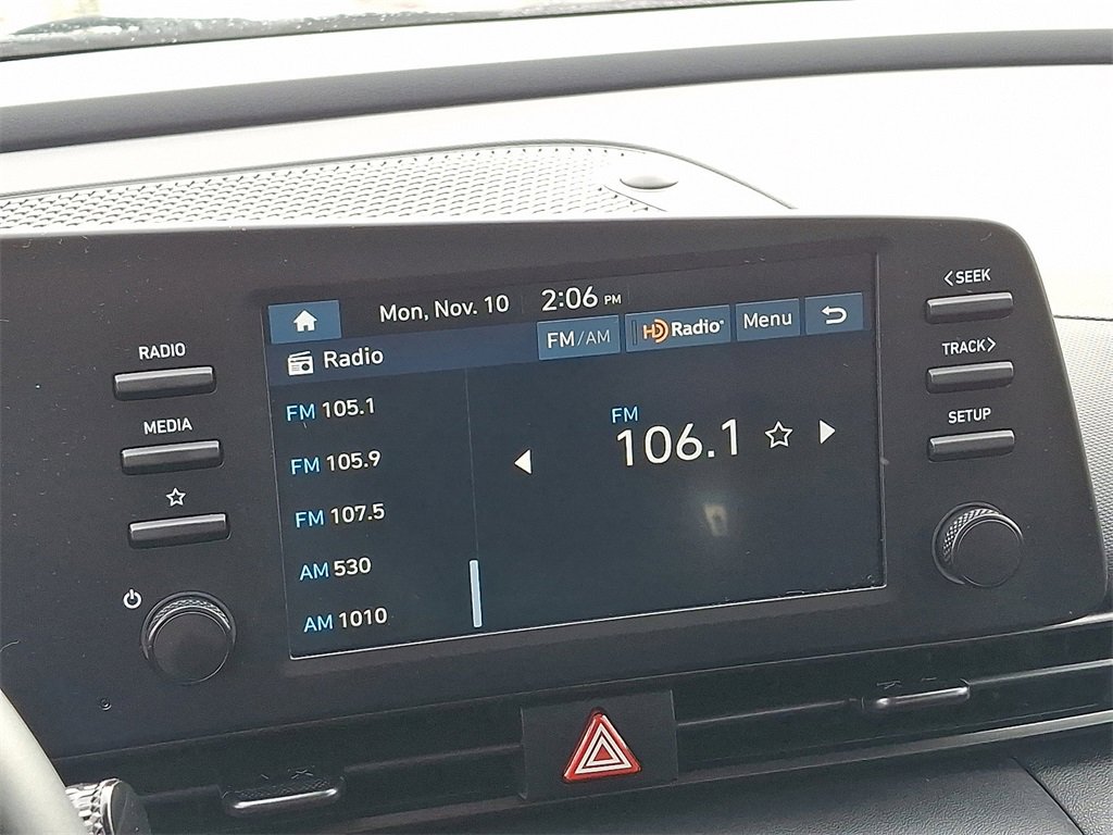 Used 2025 Hyundai Elantra Sport image 17