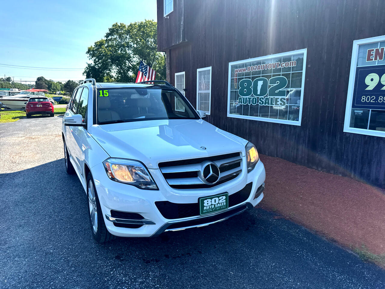Used 2015 Mercedes-Benz GLK 350 4MATIC image 2