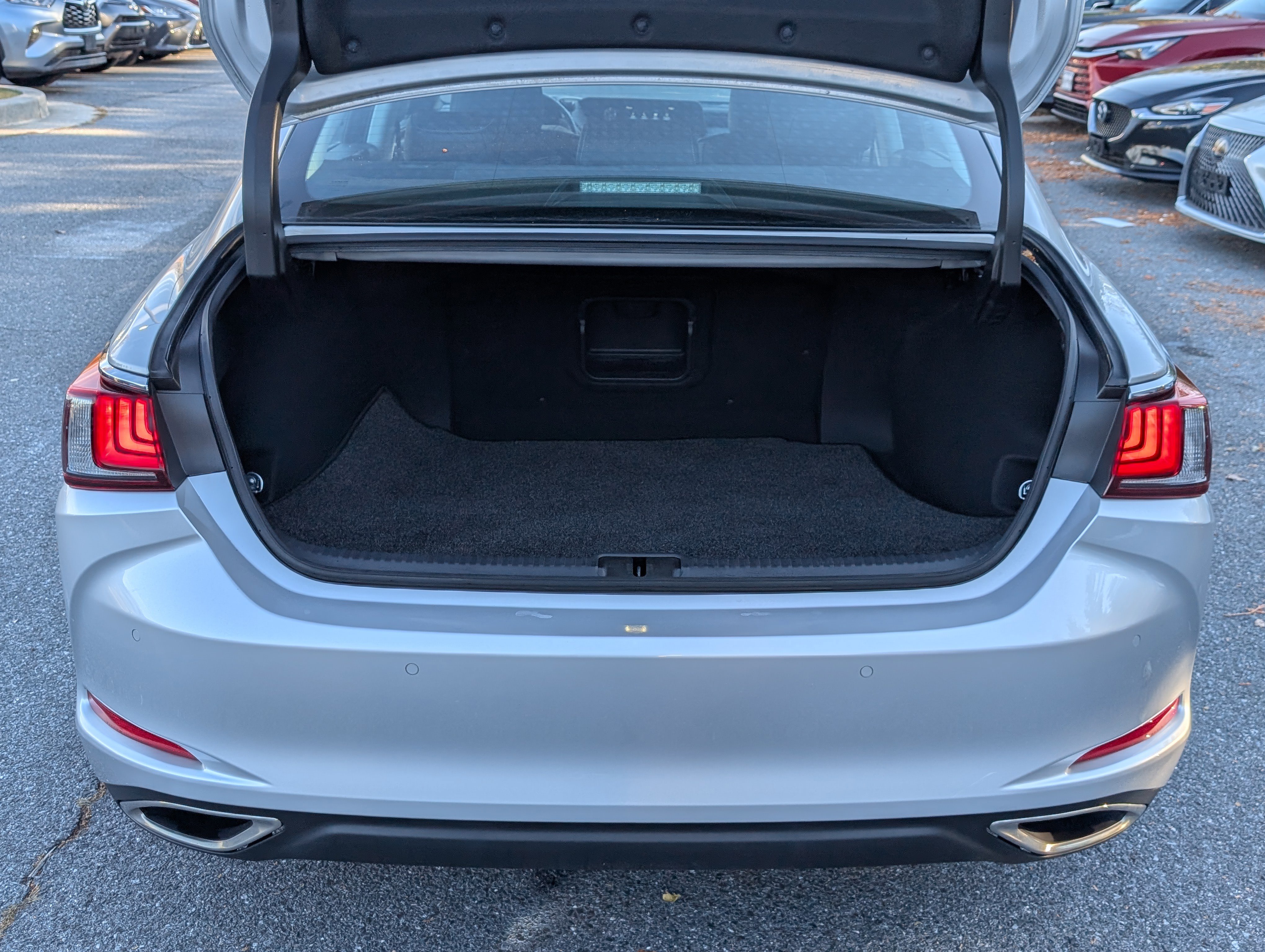 Certified 2021 Lexus ES 350 w/ Premium Package image 13