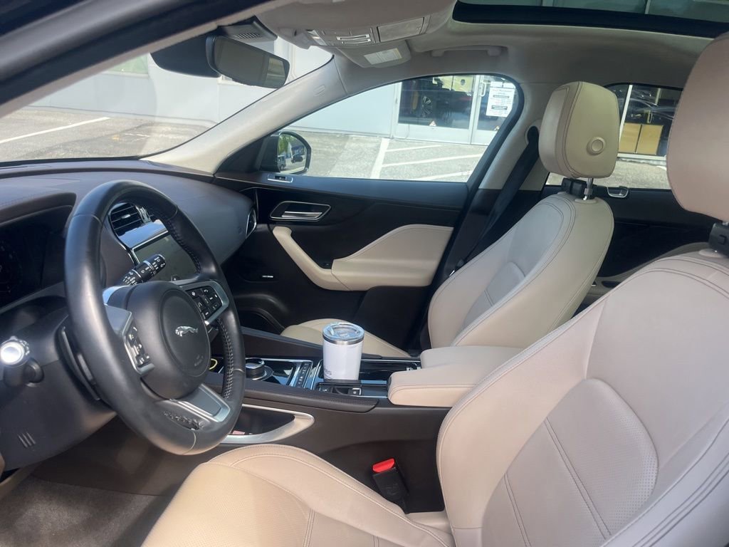 Used 2020 Jaguar F-PACE Prestige AWD/4WD image 8