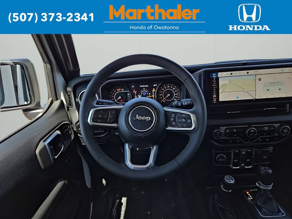 Used 2024 Jeep Wrangler Unlimited Sahara w/ Technology Group AWD/4WD image 24