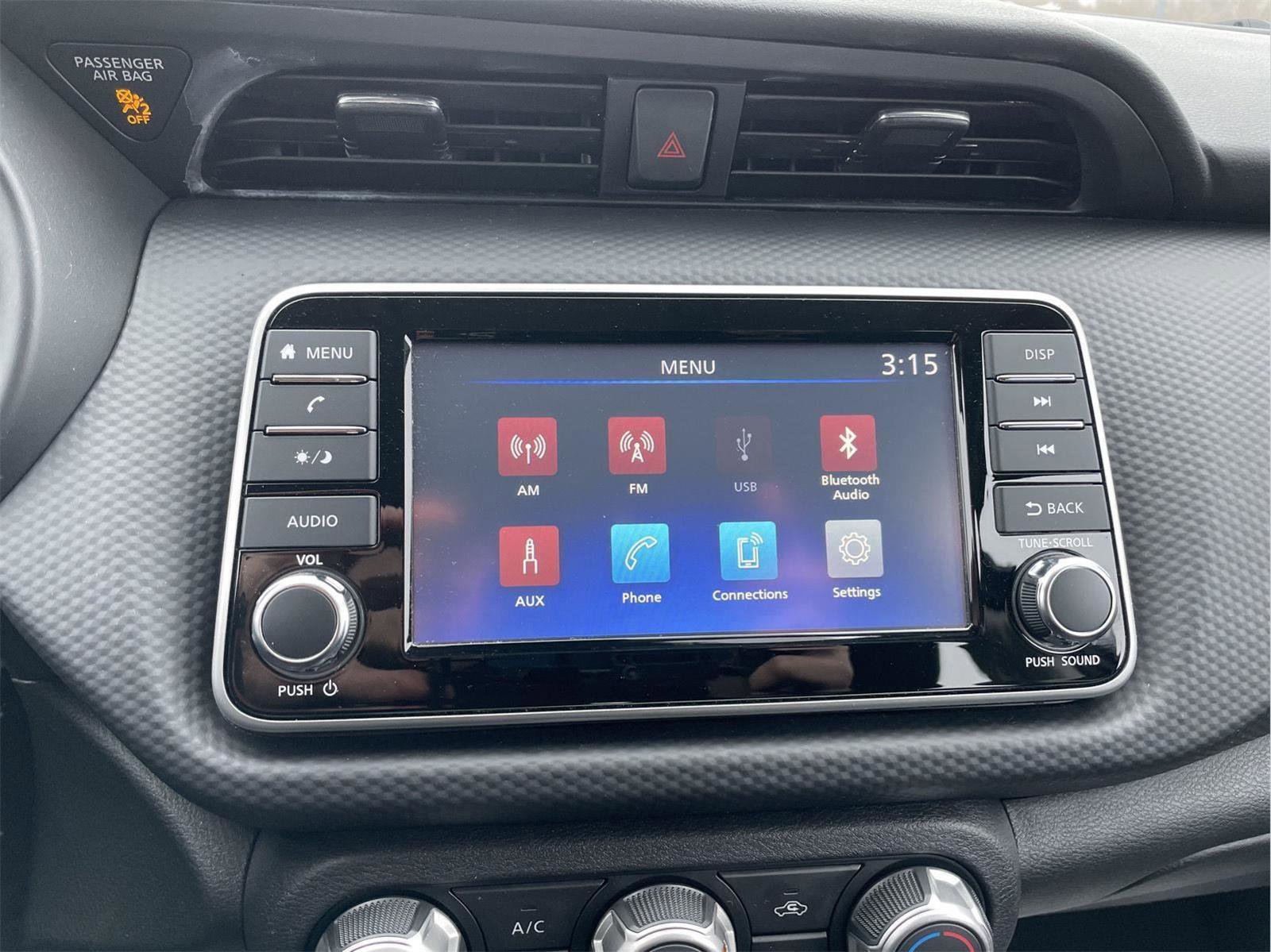 Used 2023 Nissan Kicks S image 27