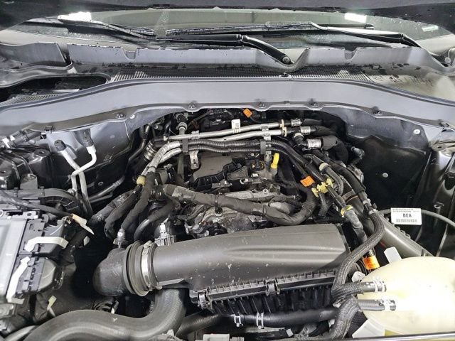 Used 2025 Ford Explorer Active AWD/4WD image 19
